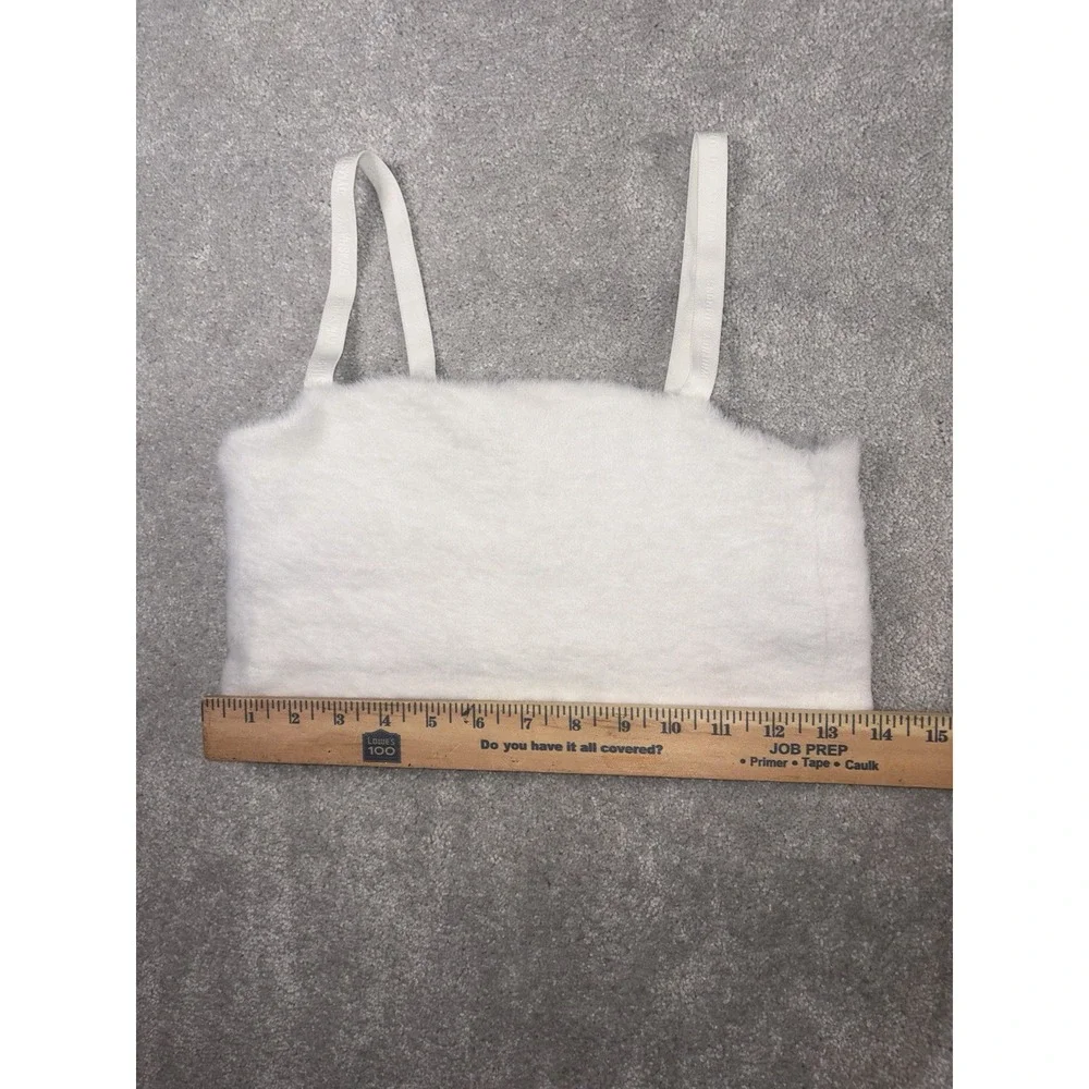 Whitney Gymshark Fuzzy Knit 2-Piece Lounge Set – Ivory Med Crop Top & L Shorts